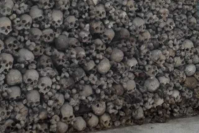 Dipinti miracolosi, chiese, necropoli e inquietanti ossari: a Ceglie c'� il "Buterrito"